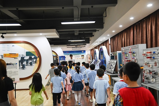 &#67;&#81;&#57;&#30005;&#23376;&#40;&#20013;&#22269;&#41;&#20114;&#21160;&#30334;&#31185;