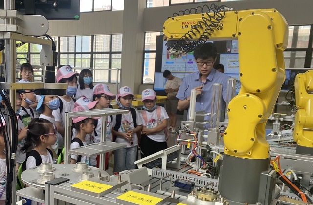 &#67;&#81;&#57;&#30005;&#23376;&#40;&#20013;&#22269;&#41;&#20114;&#21160;&#30334;&#31185;