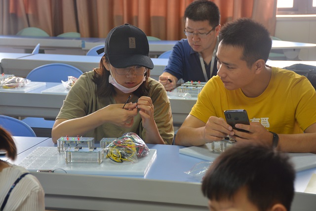 &#67;&#81;&#57;&#30005;&#23376;&#40;&#20013;&#22269;&#41;&#20114;&#21160;&#30334;&#31185;