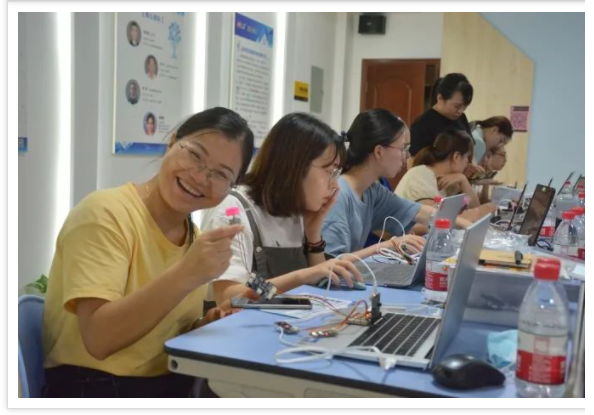 &#67;&#81;&#57;&#30005;&#23376;&#40;&#20013;&#22269;&#41;&#20114;&#21160;&#30334;&#31185;