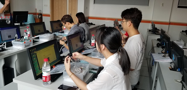 &#67;&#81;&#57;&#30005;&#23376;&#40;&#20013;&#22269;&#41;&#20114;&#21160;&#30334;&#31185;