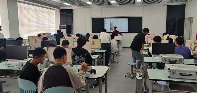 &#67;&#81;&#57;&#30005;&#23376;&#40;&#20013;&#22269;&#41;&#20114;&#21160;&#30334;&#31185;