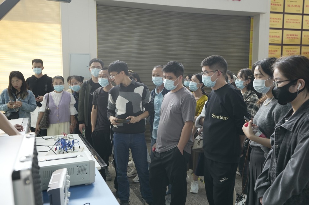 &#67;&#81;&#57;&#30005;&#23376;&#40;&#20013;&#22269;&#41;&#20114;&#21160;&#30334;&#31185;