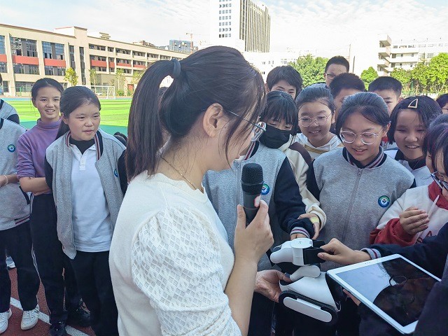 &#67;&#81;&#57;&#30005;&#23376;&#40;&#20013;&#22269;&#41;&#20114;&#21160;&#30334;&#31185;