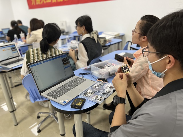 &#67;&#81;&#57;&#30005;&#23376;&#40;&#20013;&#22269;&#41;&#20114;&#21160;&#30334;&#31185;